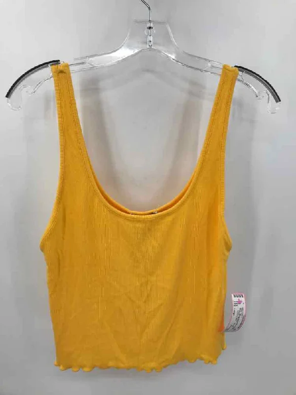 Pre-Owned Alice + Olivia Yellow Size Large Cropped Tank Top baby blue tank