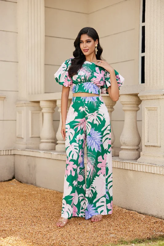 GREEN FLORAL BALLON SHORT SLEEVES CROP TOP AND WIDE FLARE LEG PANTS SET CS33230 Hooded Caped Shawl Collar