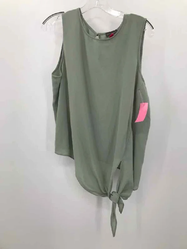 Pre-Owned Vince Camuto Green Size Medium Tank Top boho tank top